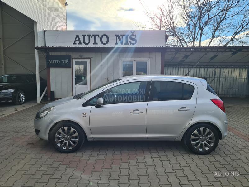 Opel Corsa D 1.4 EDITION 111