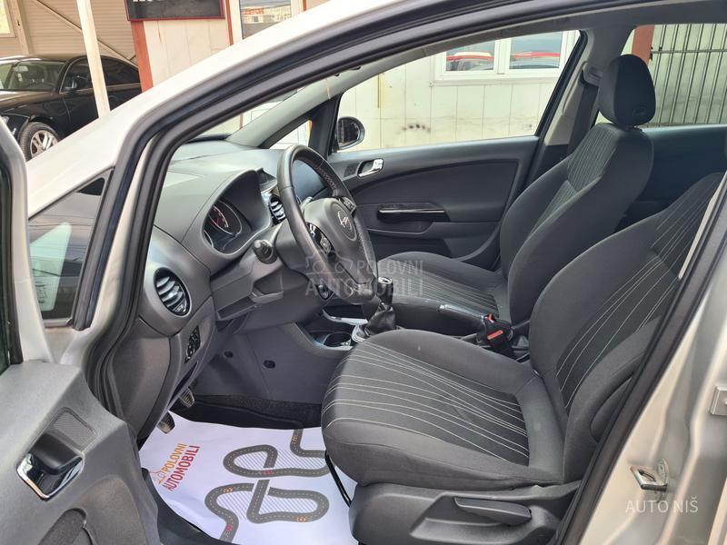 Opel Corsa D 1.4 EDITION 111