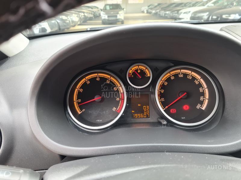 Opel Corsa D 1.4 EDITION 111