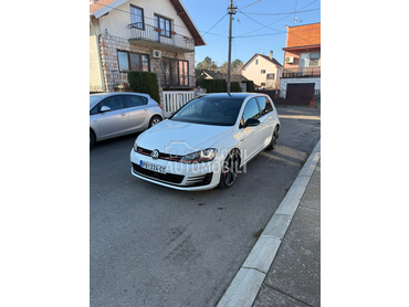 Volkswagen Golf 7 GTI Performance