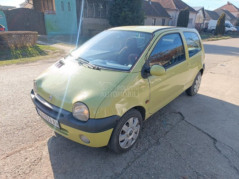 Renault Twingo 1.2b dugo  r e g