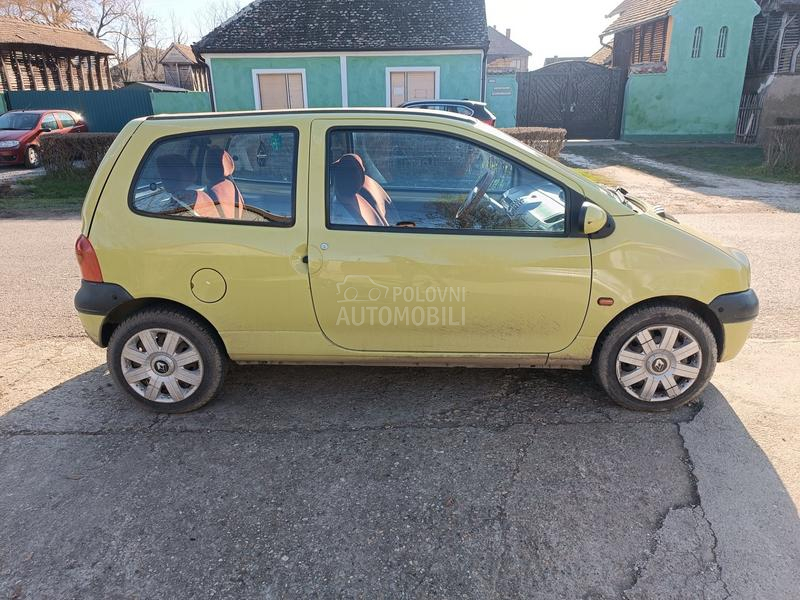 Renault Twingo 1.2b dugo  r e g