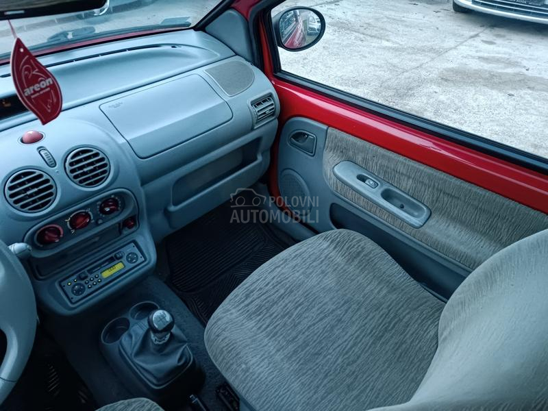 Renault Twingo 1.2b  tek  r e g