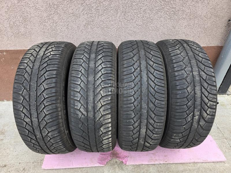 Semperit 235/60 R18 Zimska
