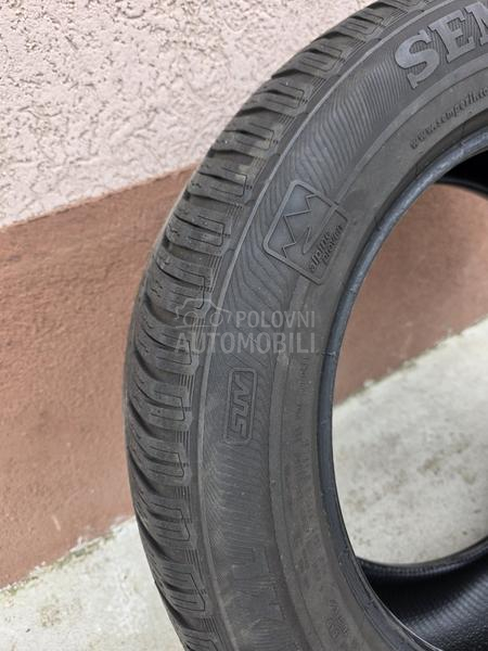 Semperit 235/60 R18 Zimska
