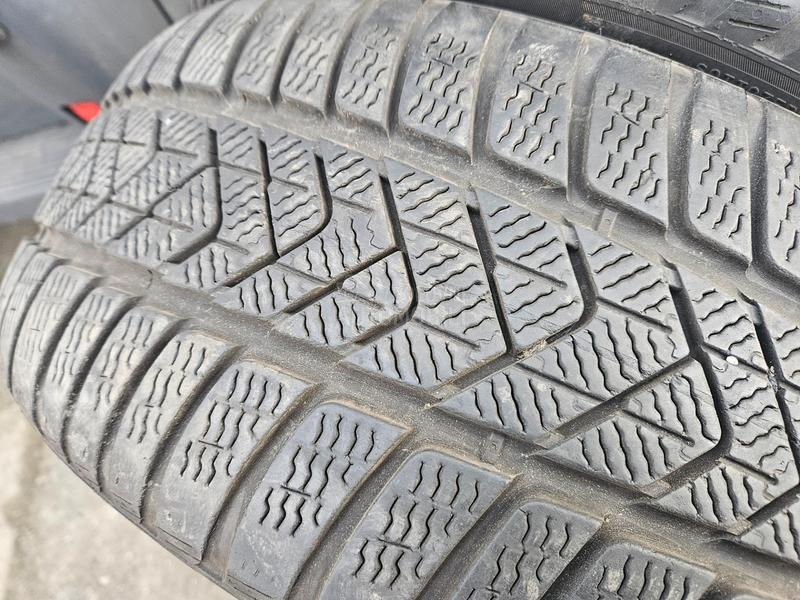 Pirelli 245/45 R18 Sve sezone