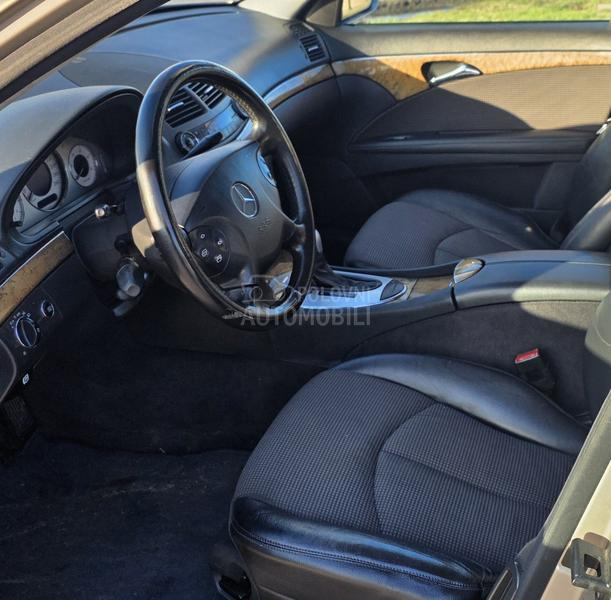 Mercedes Benz E 220 2.2 AVANGARD