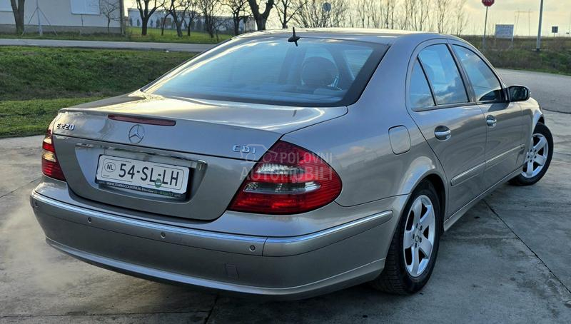 Mercedes Benz E 220 2.2 AVANGARD