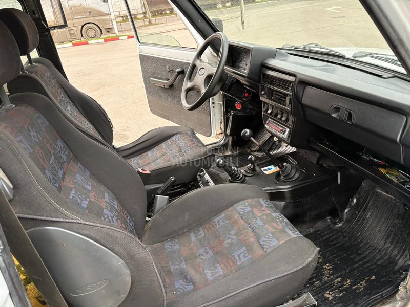 Lada Niva 