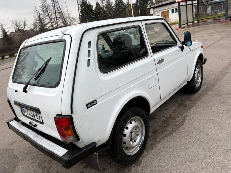 Lada Niva 