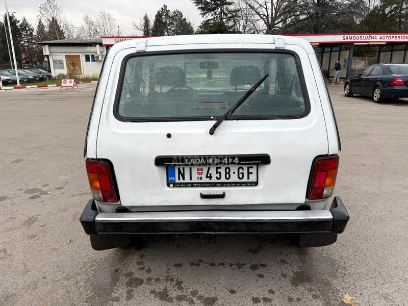 Lada Niva 
