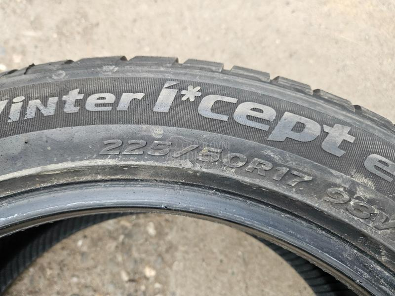 Hankook 225/50 R17 Sve sezone