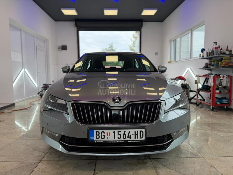 Škoda Superb 