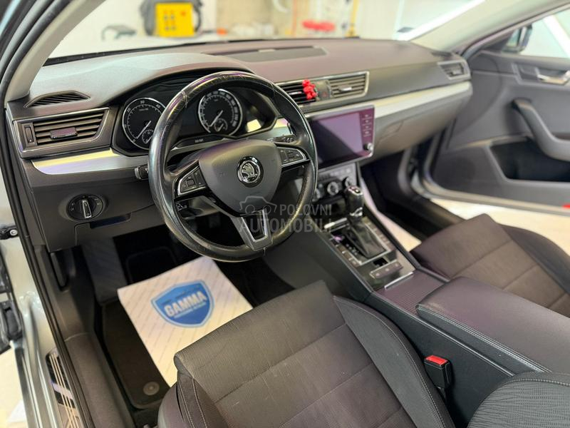 Škoda Superb 