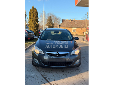 Opel Astra J 1.4