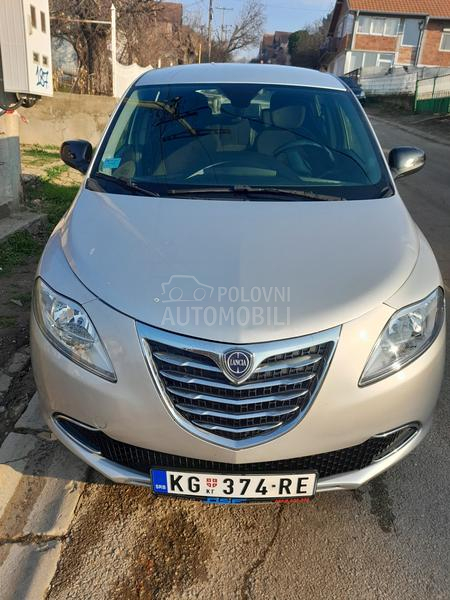 Lancia Ypsilon 