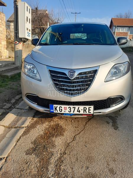 Lancia Ypsilon 