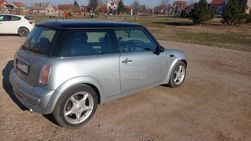 MINI Cooper 1600