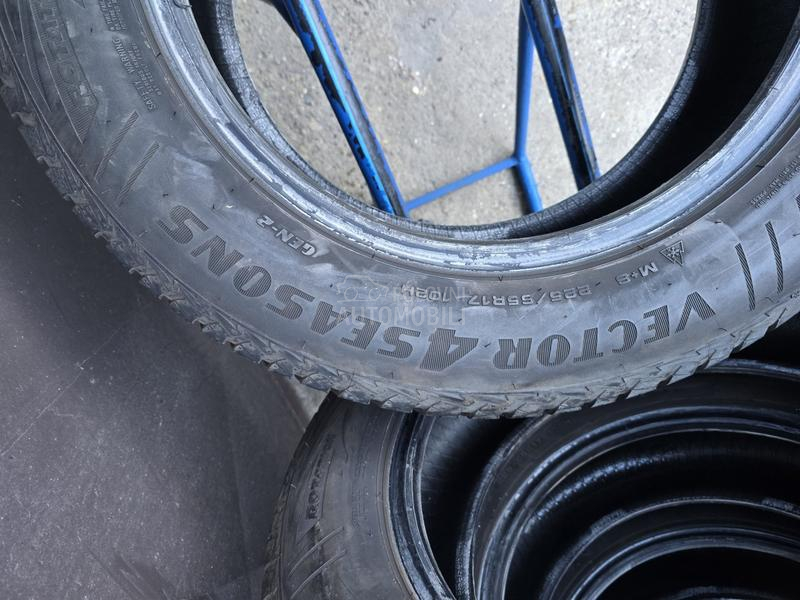 Goodyear 225/65 R17 Sve sezone