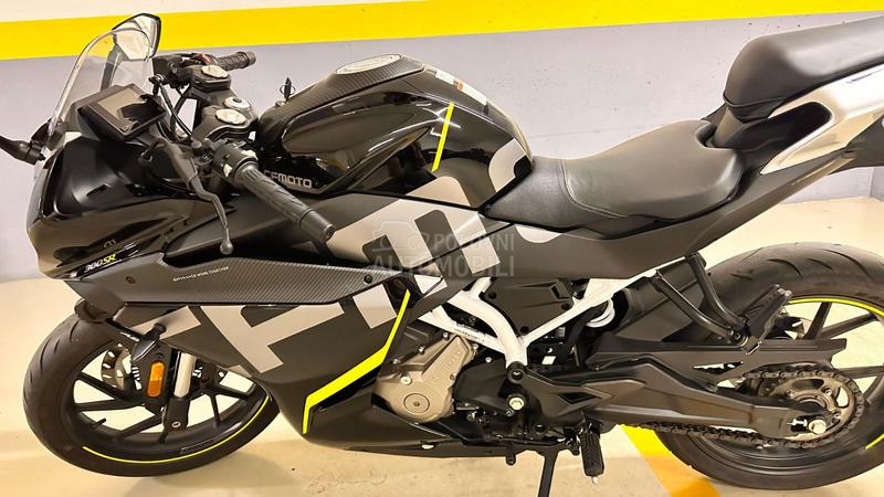 CFMOTO 300 SR