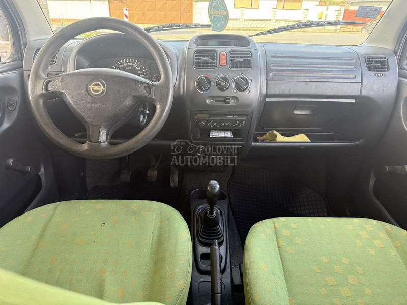 Opel Agila 