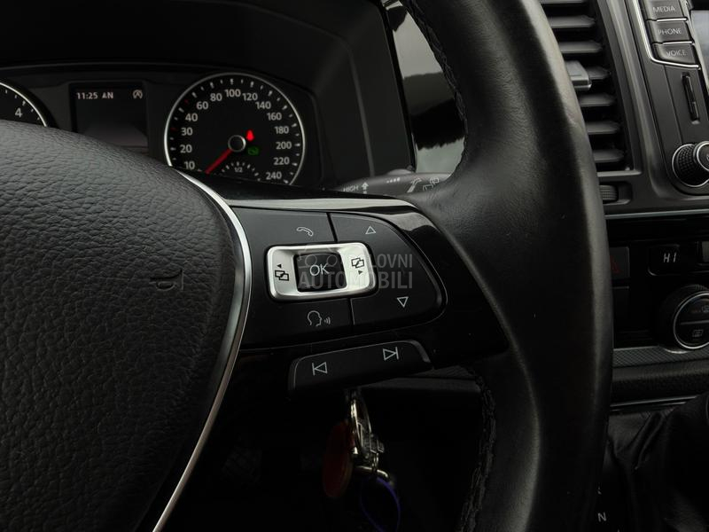 Volkswagen Multivan 2.0TDI 4x4 DSG CH