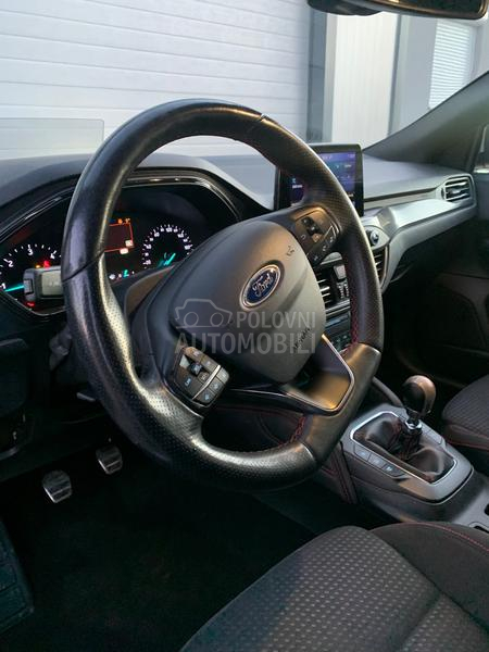Ford Focus 2.0 ST Line