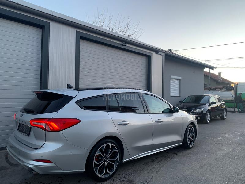 Ford Focus 2.0 ST Line