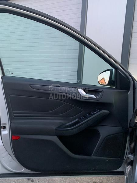 Ford Focus 2.0 ST Line