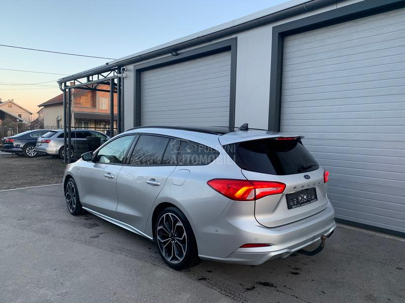 Ford Focus 2.0 ST Line
