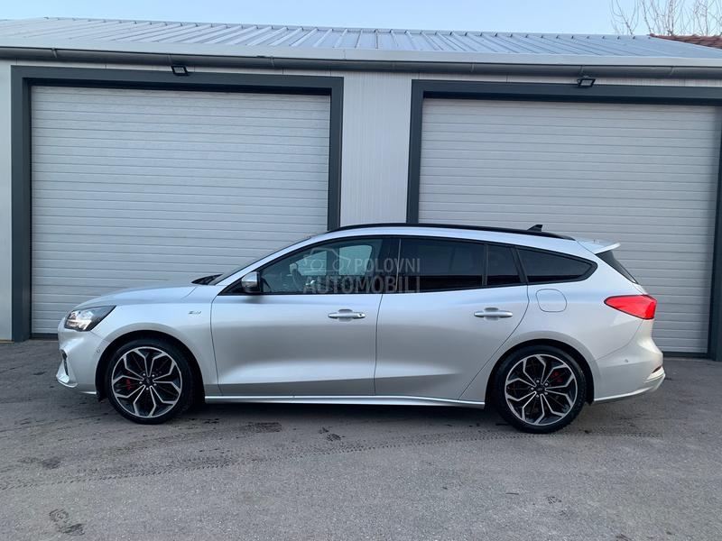 Ford Focus 2.0 ST Line
