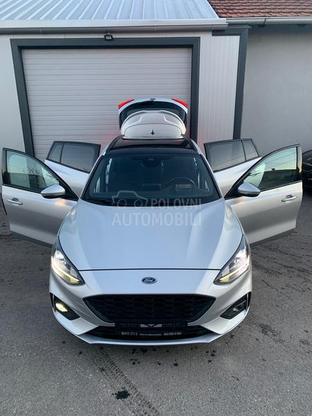 Ford Focus 2.0 ST Line