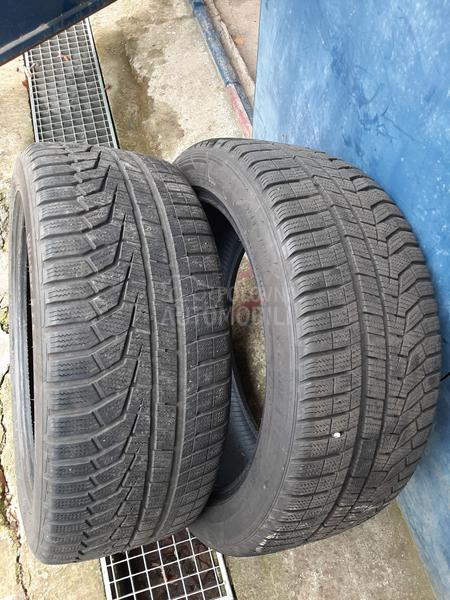 Hankook 235/45 R18 Zimska