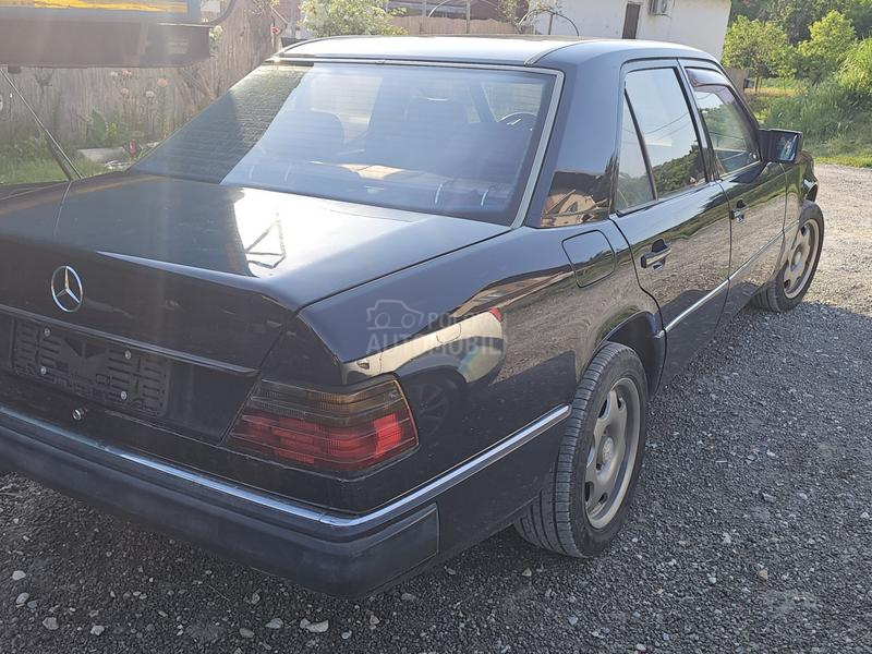 Mercedes Benz E 124 