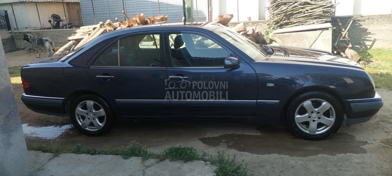 Mercedes Benz E 250 2500 tdi