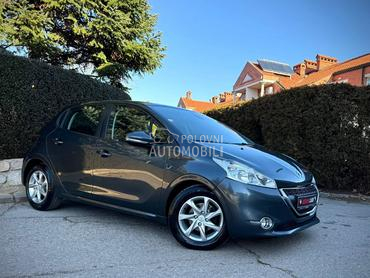 Peugeot 208 ALLURE CH