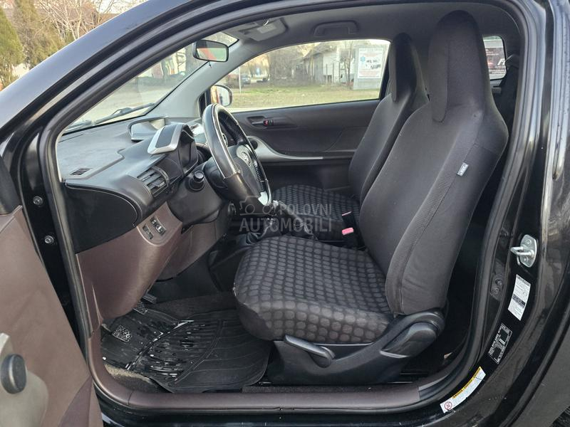 Toyota iQ 1,0