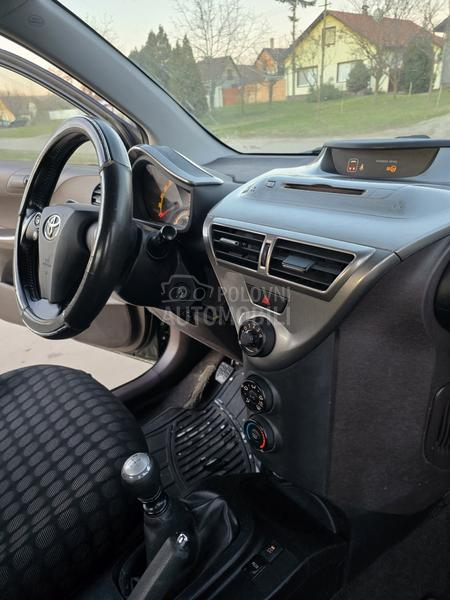 Toyota iQ 1,0