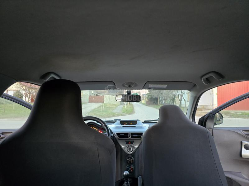 Toyota iQ 1,0