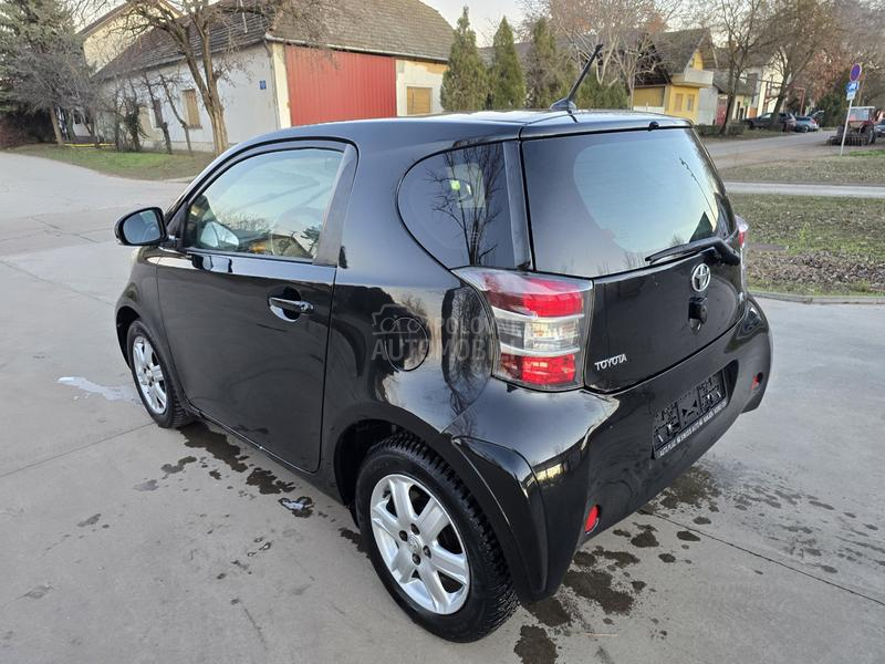 Toyota iQ 1,0