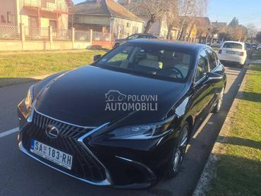 Lexus ES 300h Luxury