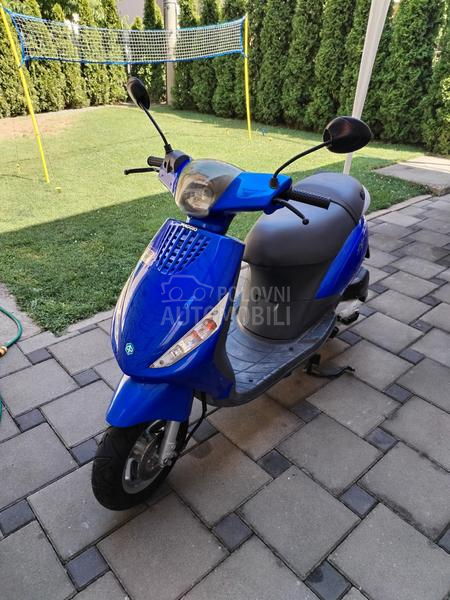 Piaggio zip