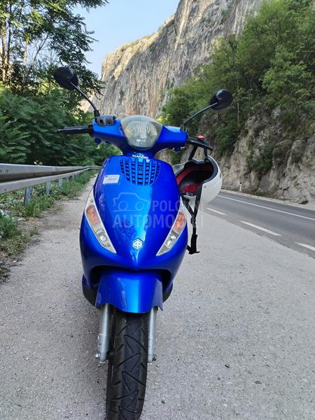Piaggio zip