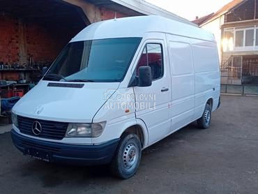 Mercedes Benz Sprinter 208D