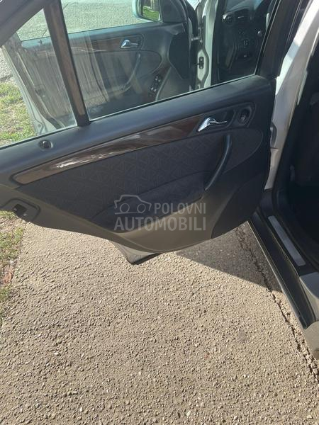 Mercedes Benz C 220 