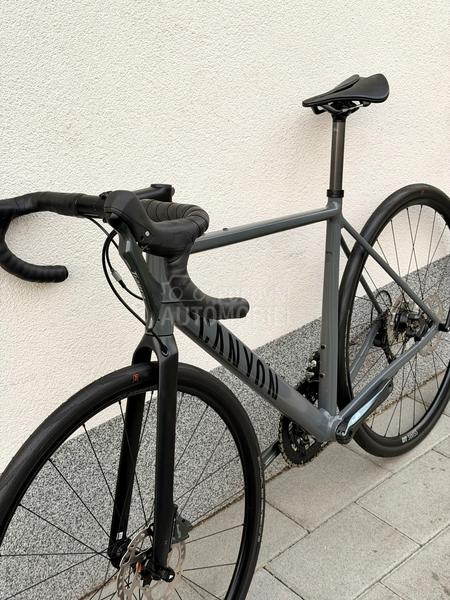 Canyon Endurance al 28