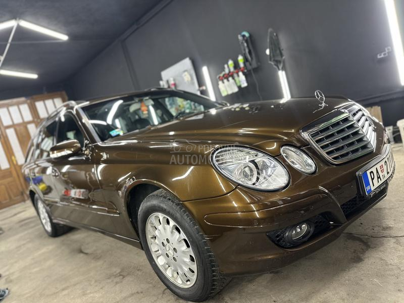 Mercedes Benz E 200 