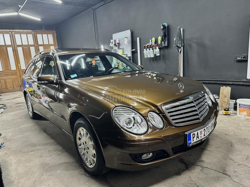 Mercedes Benz E 200 