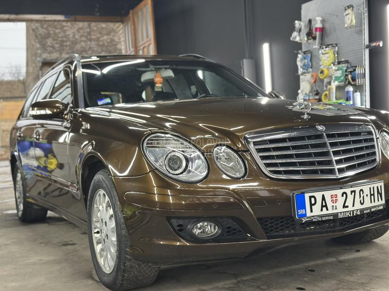 Mercedes Benz E 200 