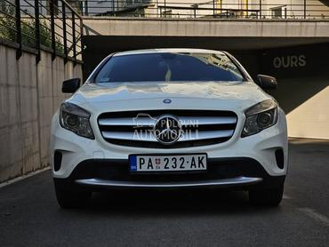 Mercedes Benz GLA 200 